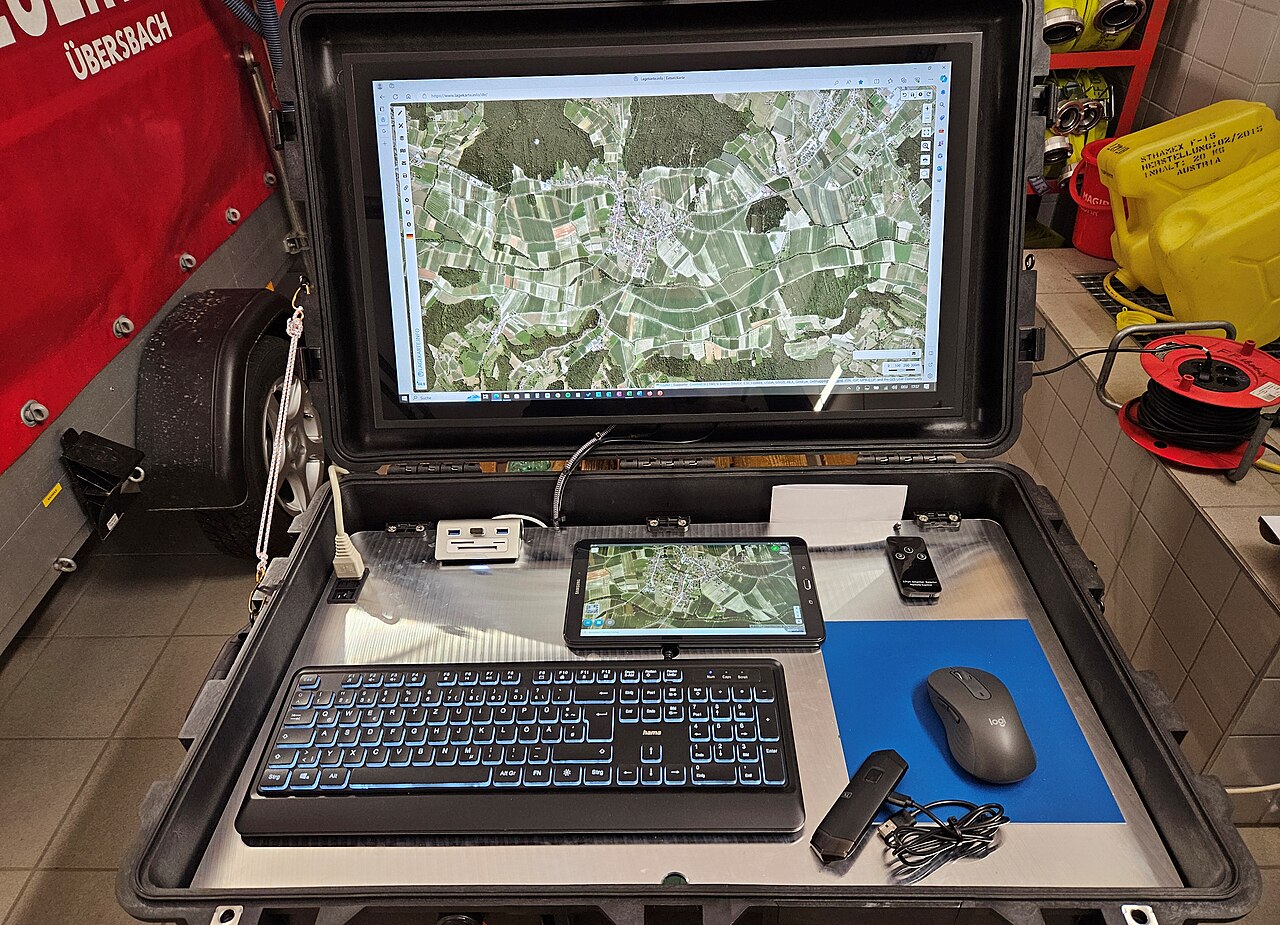 DJI Matrice 300RTK Feuerwehr Drohne 02.jpg